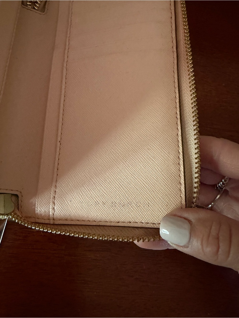 Tory Burch Robinson Continental Wallet Rose Gold - Picture 7 of 8